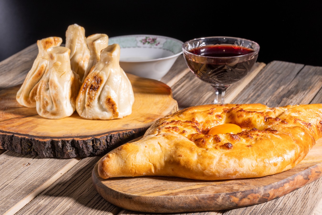 Главное изображение экскурсии - Кухня Грузии: хинкали, хачапури и вино