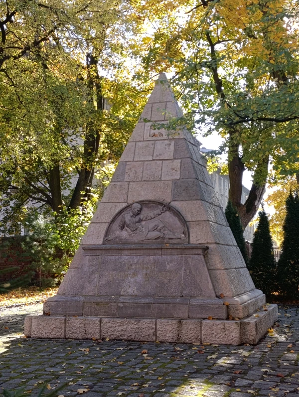 Виды Тайны Восточной Пруссии: легенды, артефакты и места силы