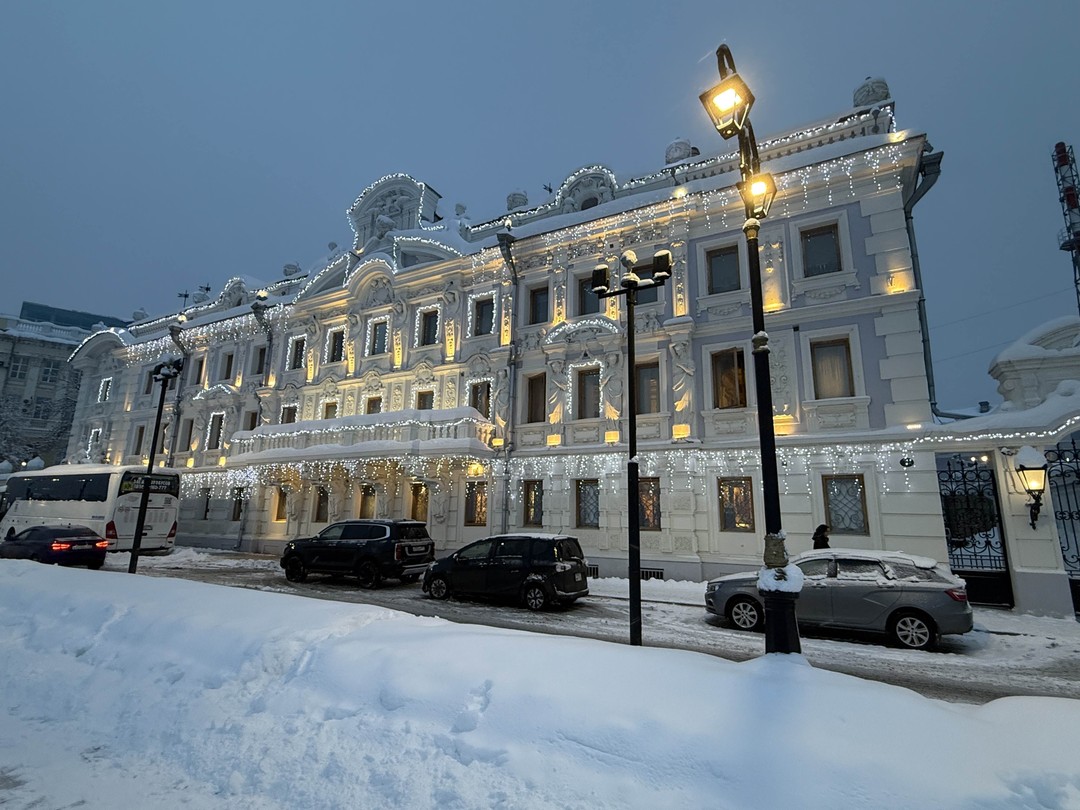 Хотим выразить огромную благодарность Людмиле за блестяще проведенную экскурсию! Это был не просто набор фактов, а