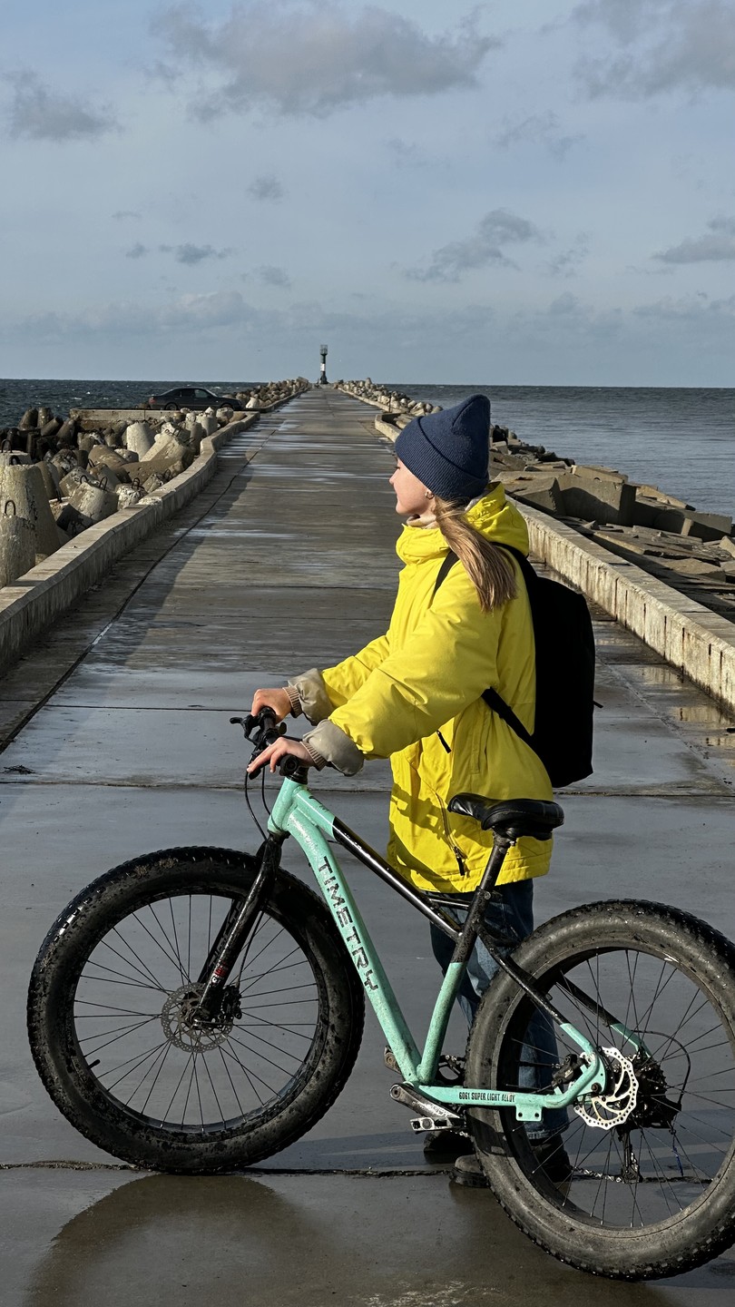 Самой яркой частью моего путешествия по местам этого края стала данная велопрогулка по Балтийской косе 🌊🚲