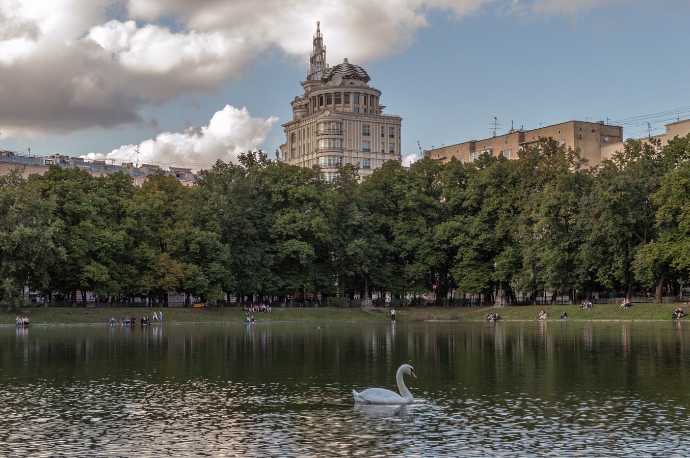 Булгаковский мир Патриарших