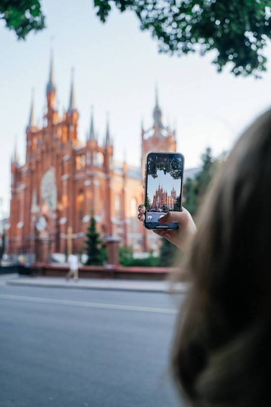Фотопрогулка по Красной Пресне: архитектурные контрасты Москвы