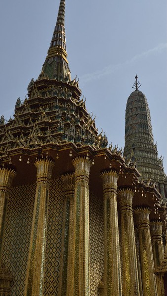 Хочу выразить огромную благодарность за потрясающую прогулку! Это был тот случай, когда гид и профессионал своего