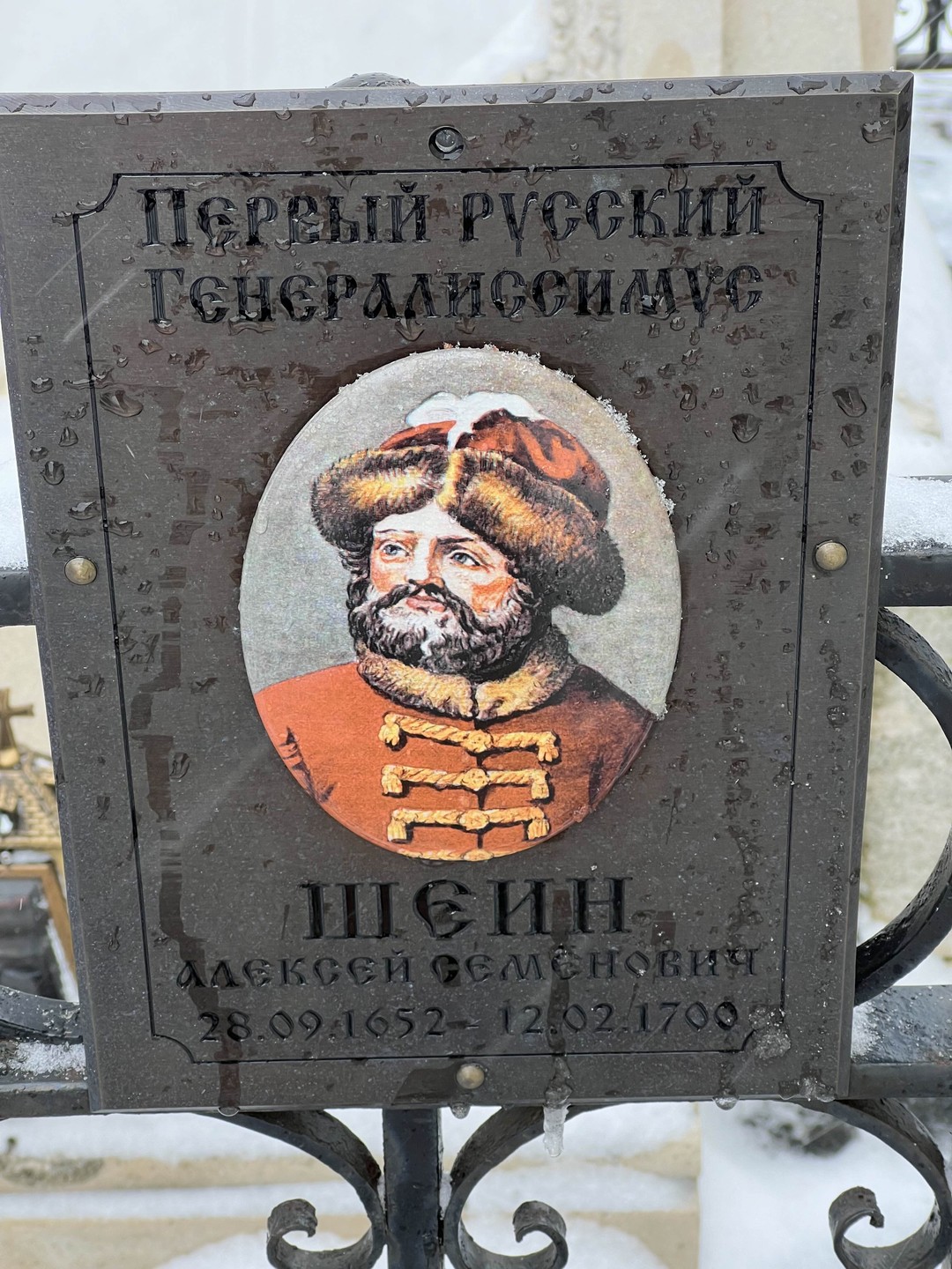 Нам очень понравилось! 2 взрослых и ребенок 10 лет, всем было интересно и нескучно. Сергей -