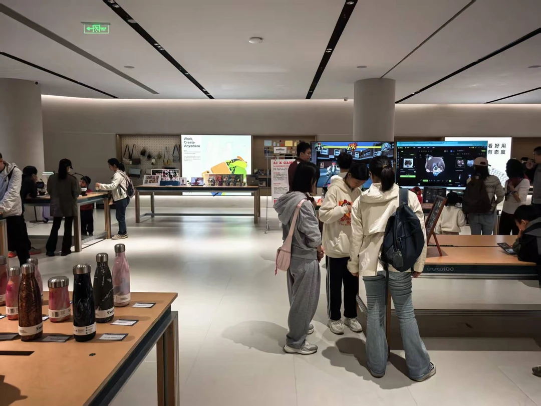 Это был потрясающий технологический тур по Шэньчжэню! Всего за 3 часа мы успели попробовать беспилотное вождение