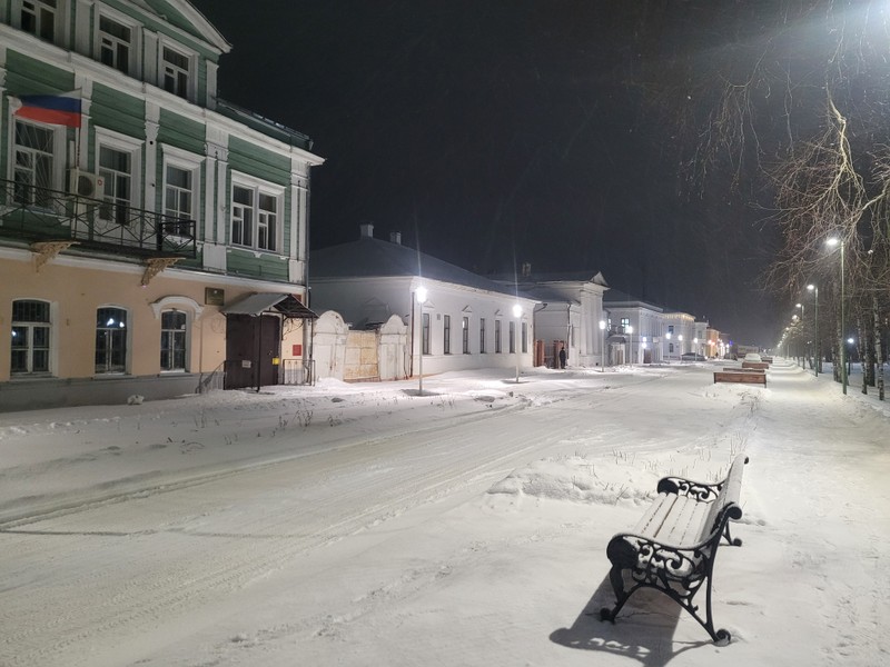 Вдоль по Гостинодворской улице