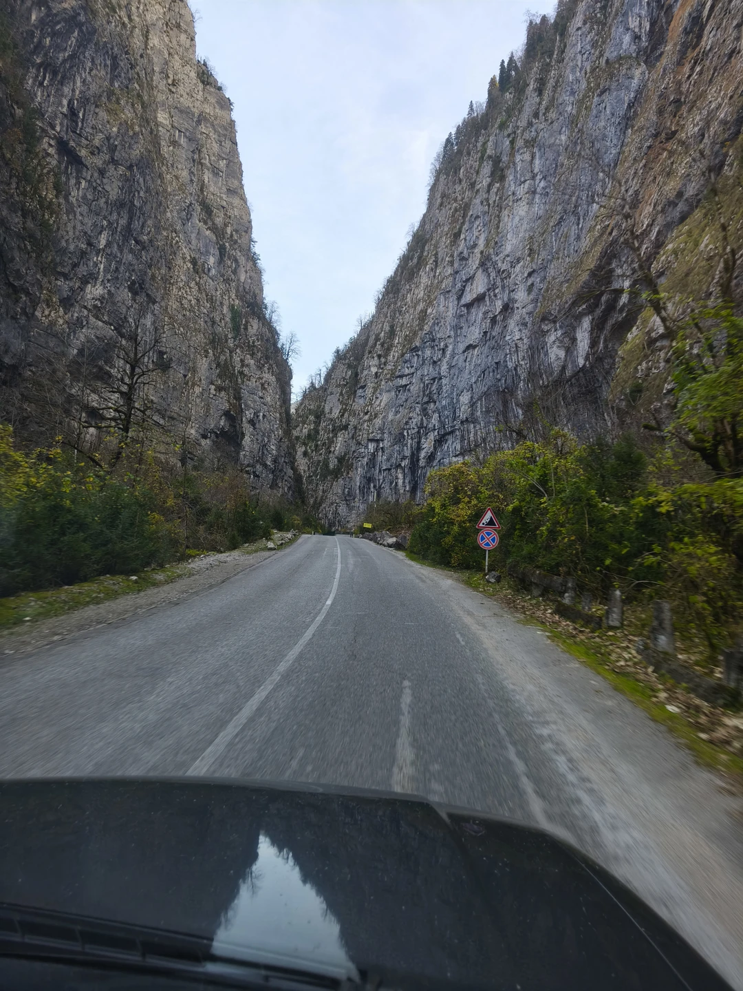 Спасибо большое нашему гиду Аресу, за невероятные впечатления, за тёплую атмосферу за заботу и внимание к каждому