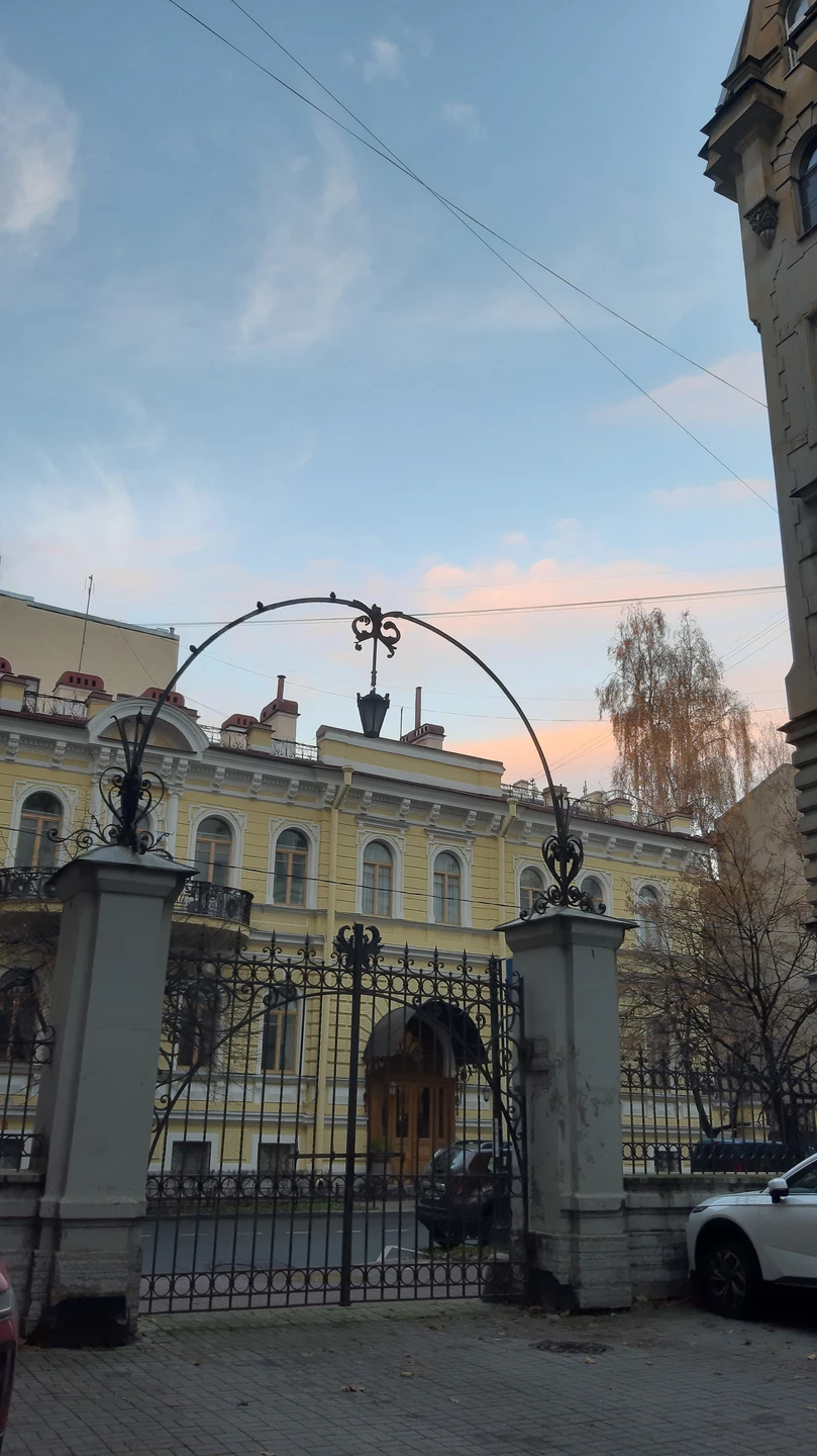 За угол от Невского проспекта: экскурсия по проходным дворам (Анна)