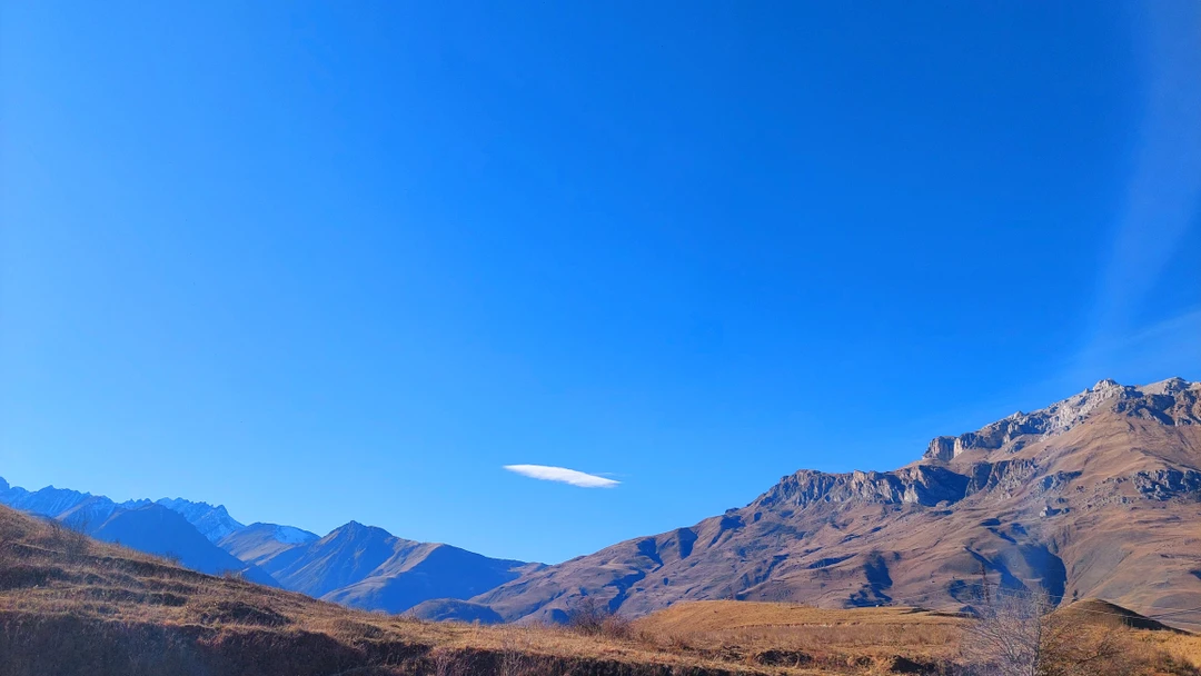 Сегодня были на экскурсии 'День в горной Осетии', остались очень довольны. Нас сопровождал Альберт, посетили все