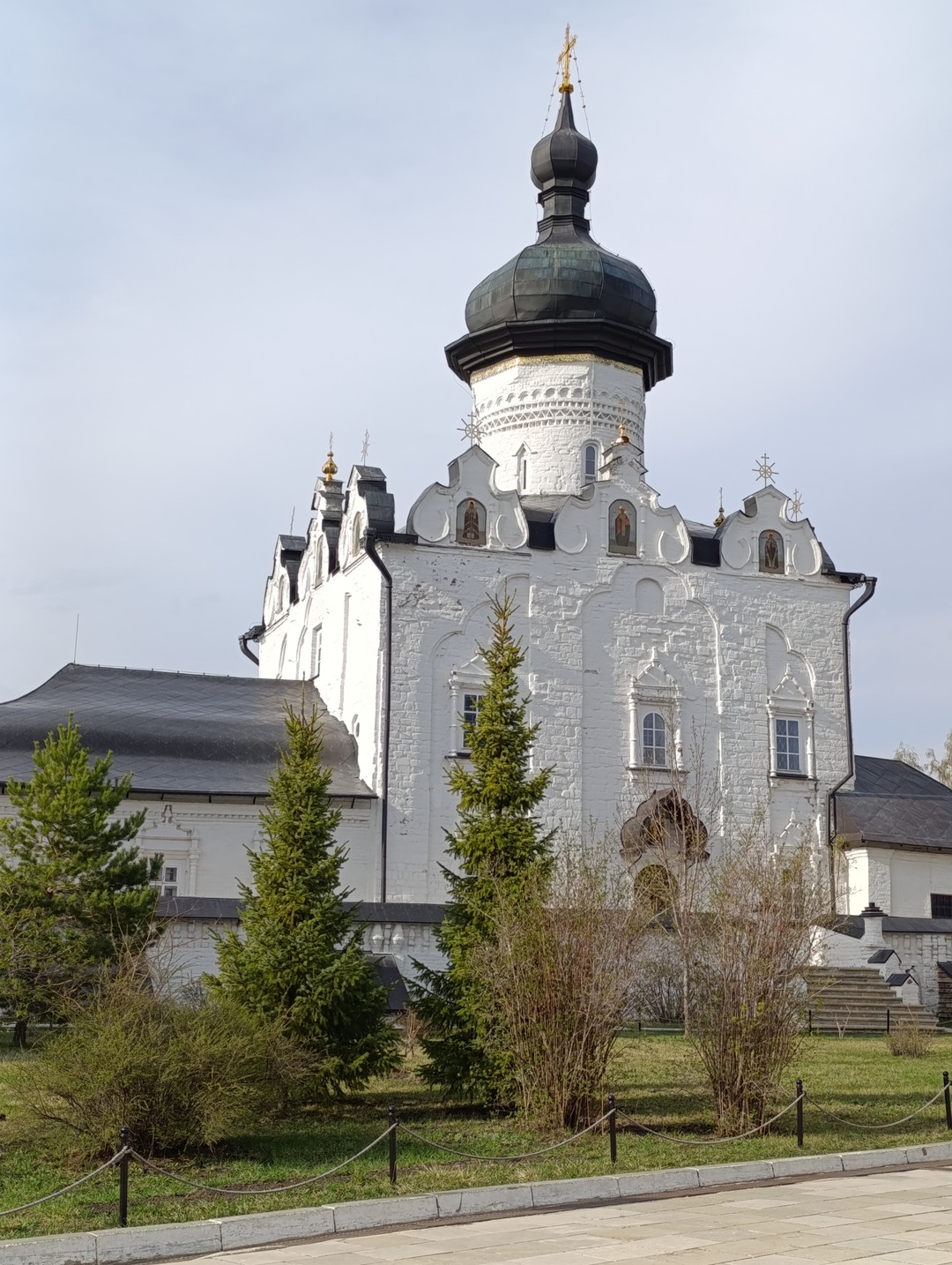 Культовые места Казани: Вселенский храм, Раифа и Свияжск (Ирина)