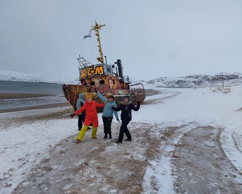 Знаковые локации Териберки, прогулки на санях и корабле