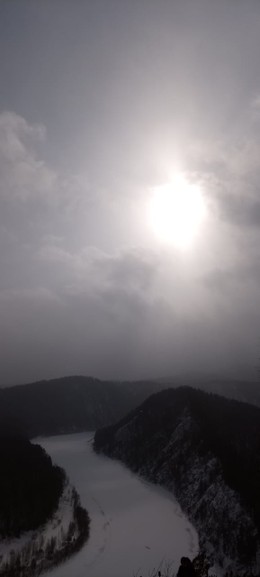 У нас было желание использовать весенние каникулы с пользой, поэтому погода нас не испугала. Удивило что