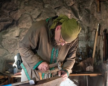На драккаре по Ладожским шхерам, мастер-класс и финальный пир