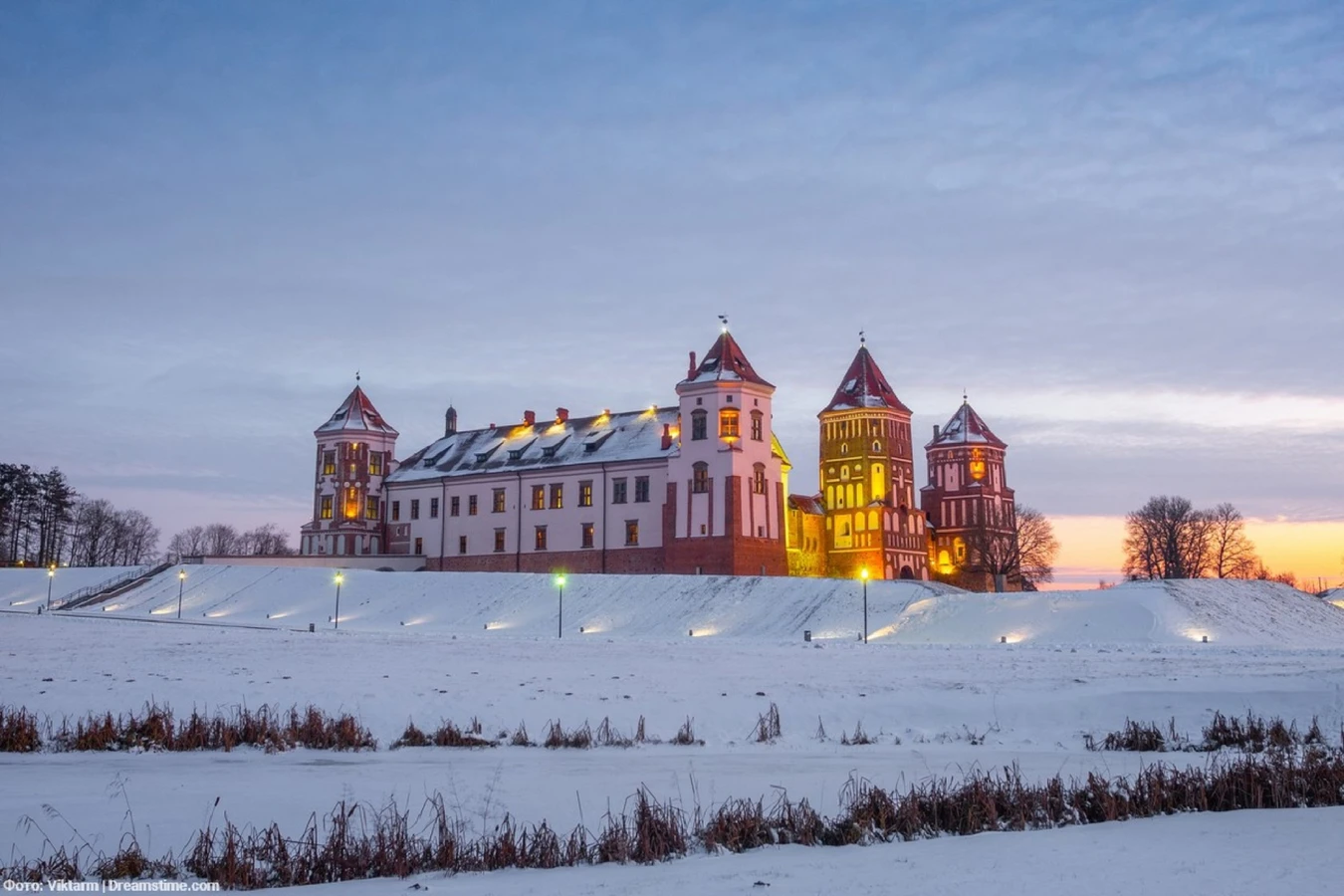 Средневековое наследие Беларуси: из Минска к замкам Несвижа и Мира