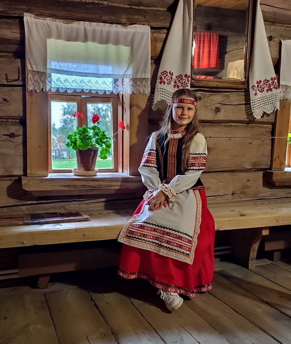Детская экскурсия в Музей деревянного зодчества