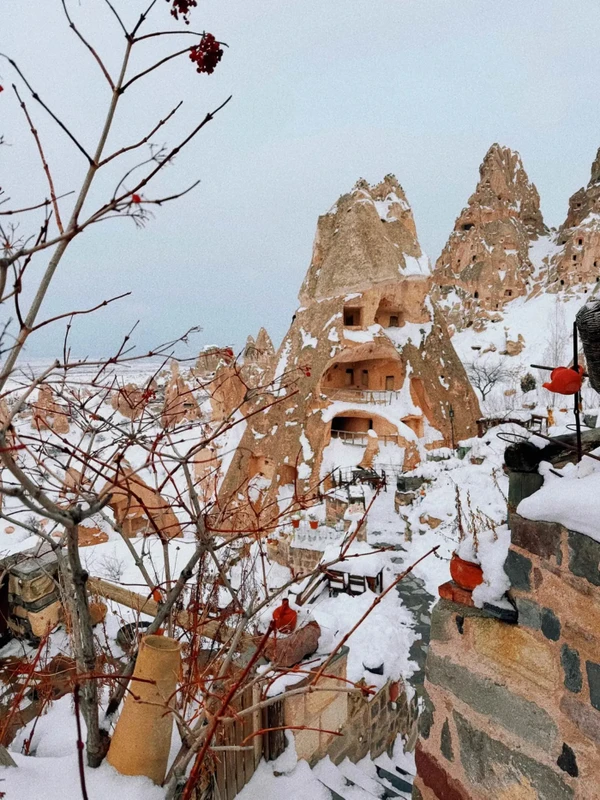 В Каппадокию на 2 дня - с проживанием в пещерном отеле