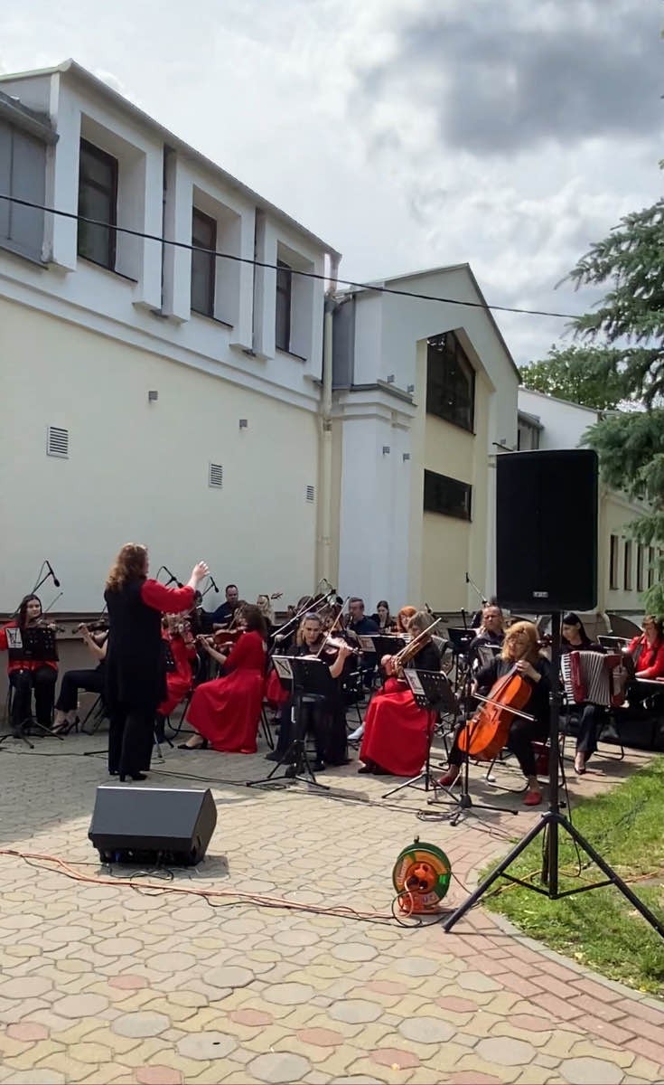 Гродно — это настоящая жемчужина Беларуси! Аутентичный старый город, сохранивший свой неповторимый облик, очаровательные улочки, величественные