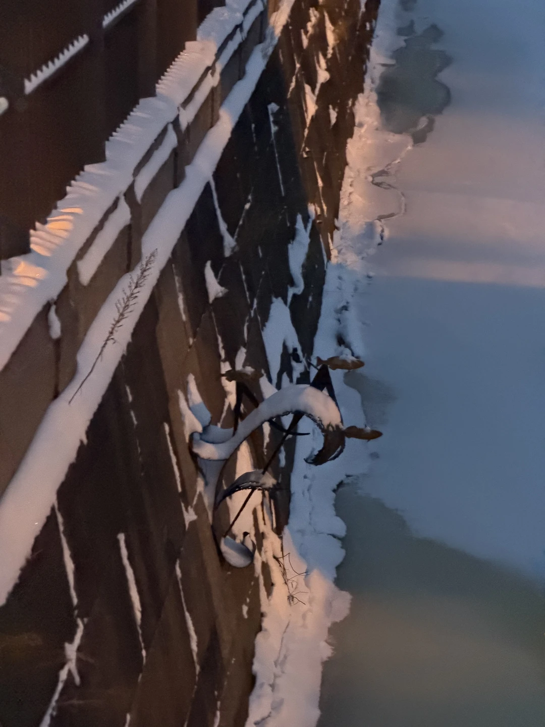 Хотелось бы выразить благодарность нашему гиду Эльдару за настроение и классную экскурсию по городу! Сразу видно