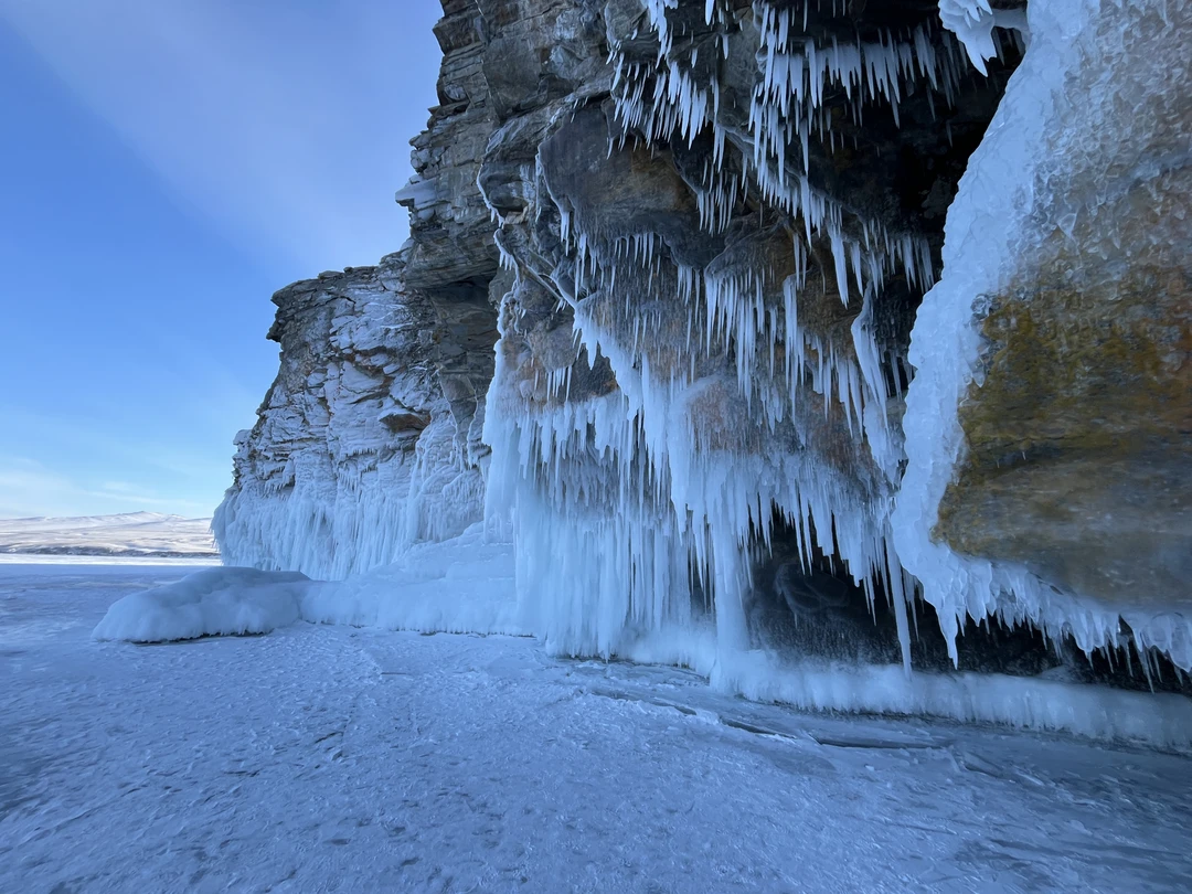 Это мега-супер красота нашей Страны! Байкал - живое могучее великое существо! Потрясающая энергетика и мощь! Даже