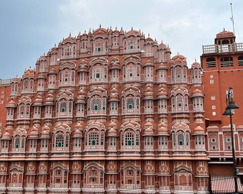 Амбер-форт, роскошные дворцы Джайпура, древняя обсерватория и форт Дайгарх