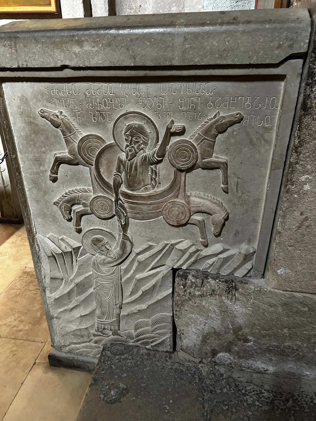 Экскурсией полностью довольны. У нас получилась индивидуальная экскурсия- нас было двое. Гид Лери встретил на обговоренном