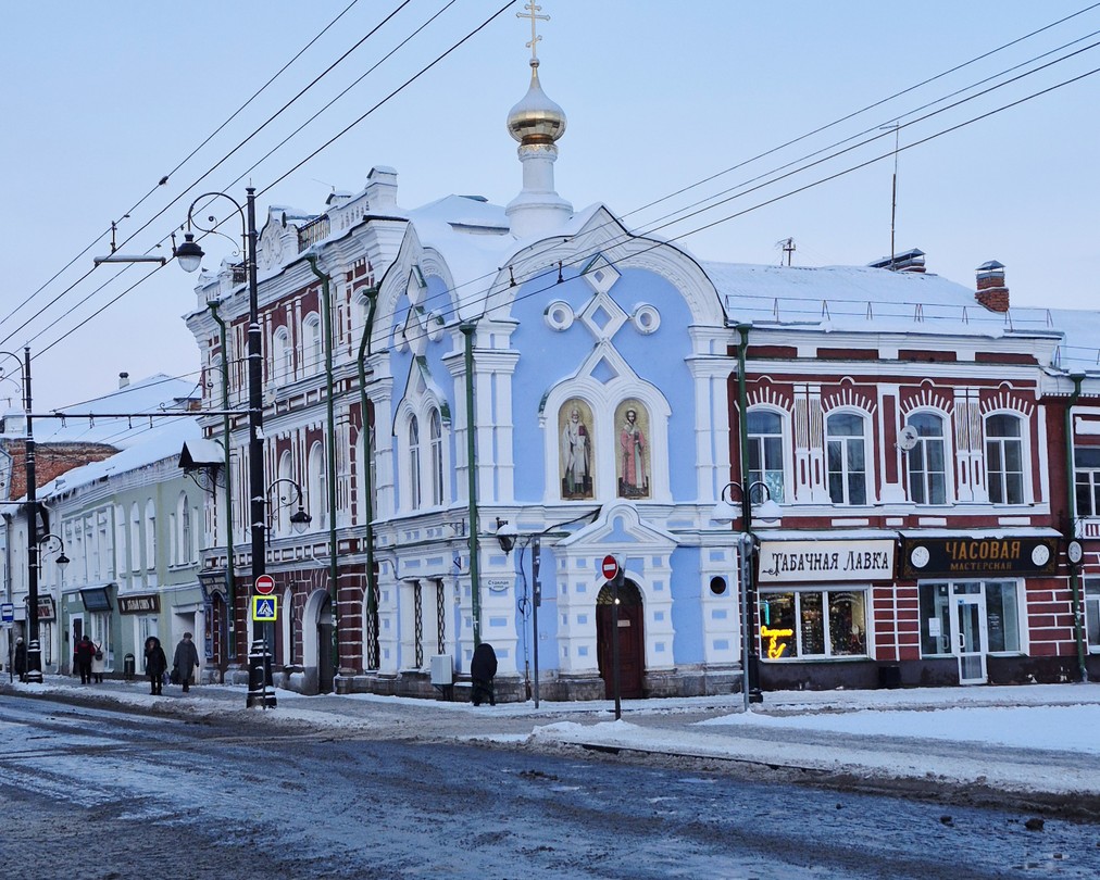 Татьяна, нестандартный креативный экскурсовод. Для тех кто открыт к новому рекомендую. Более консервативным туристам возможно не