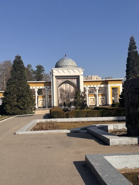 Всем туристам рекомендую обратиться к Шарифджону! За одну поездку на автомобиле мы успели охватить максимум: от