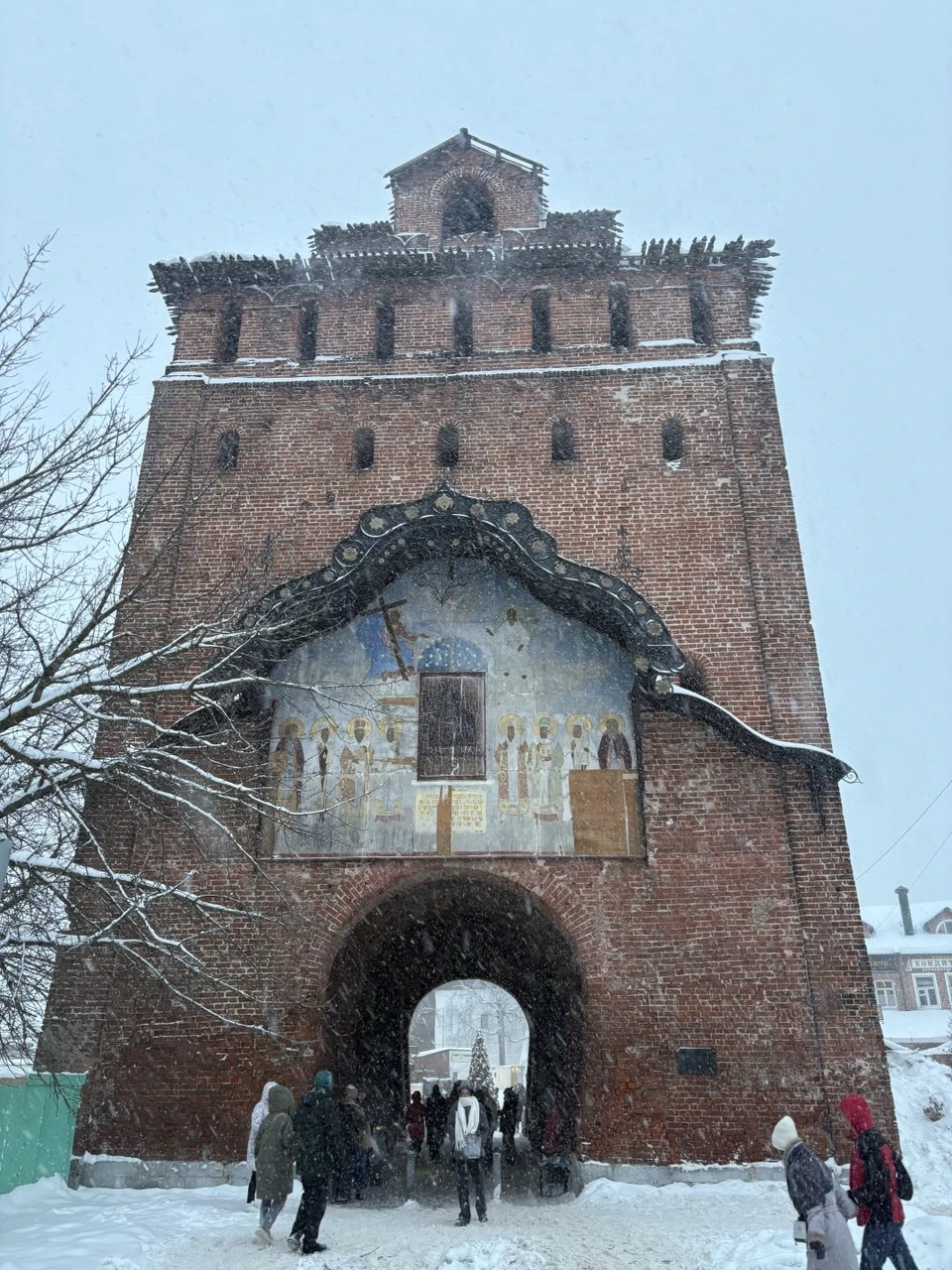 Всем понравилась экскурсия, проведенная Екатериной. Несмотря на снегопад прошла легко и интересно. Спасибо