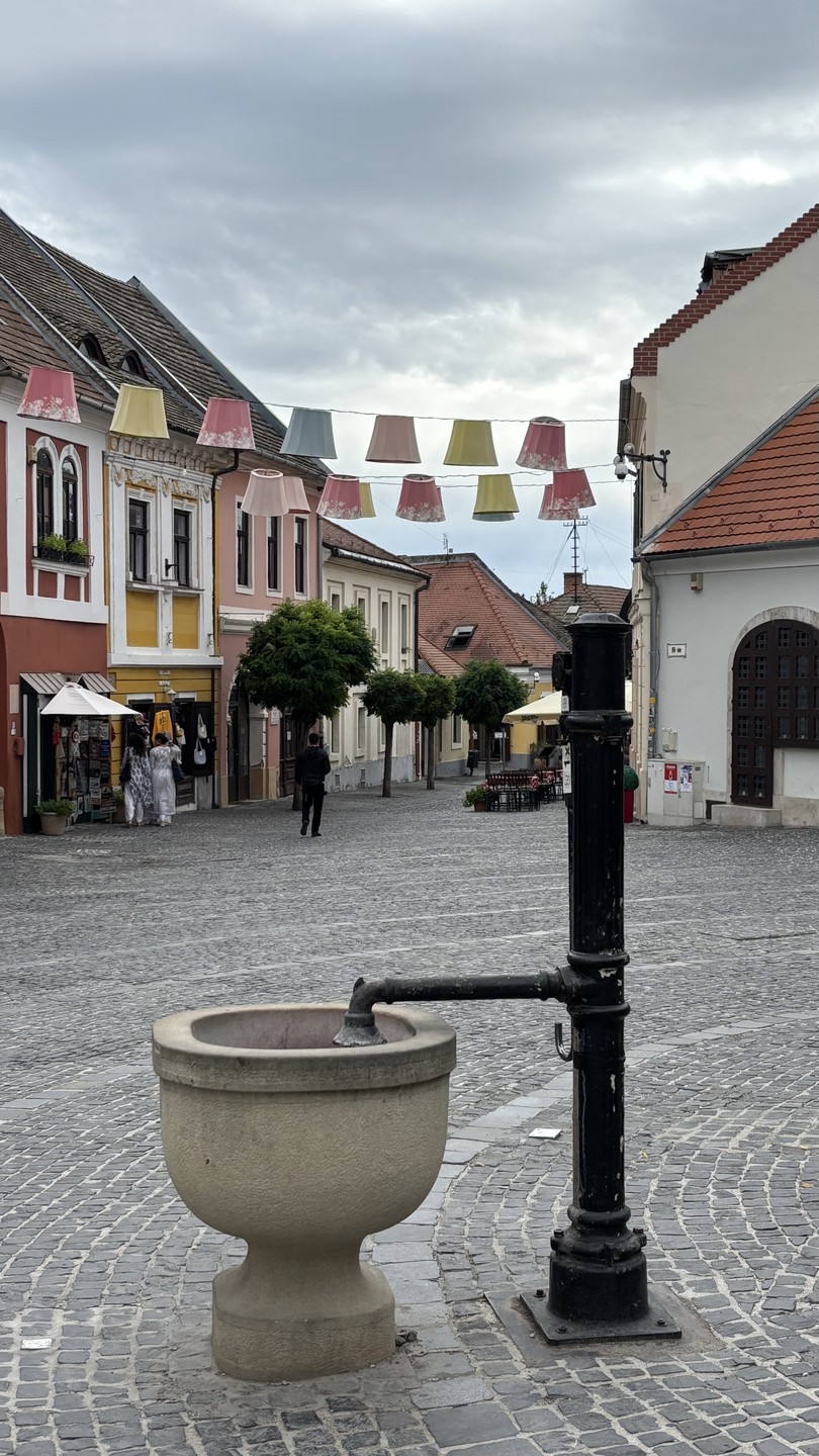 Интересная экскурсия, красивые места. Гид просто восторг! Столько информации 🔥 Эрика вы лучшая!