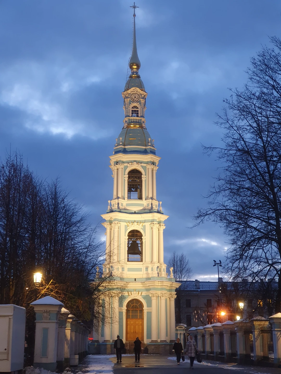 Большое спасибо нашему гиду Александре. Всё очень доходчиво и лаконично рассказывала, без монотонности, отвечала на все