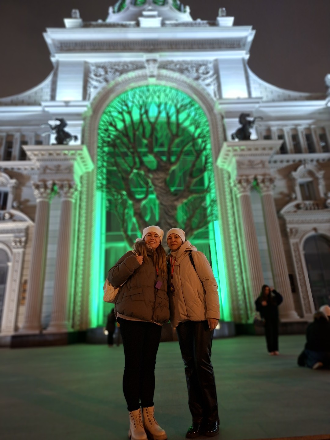 Мы с сестрой прилетели из Республики Бурятии города Улан-Удэ