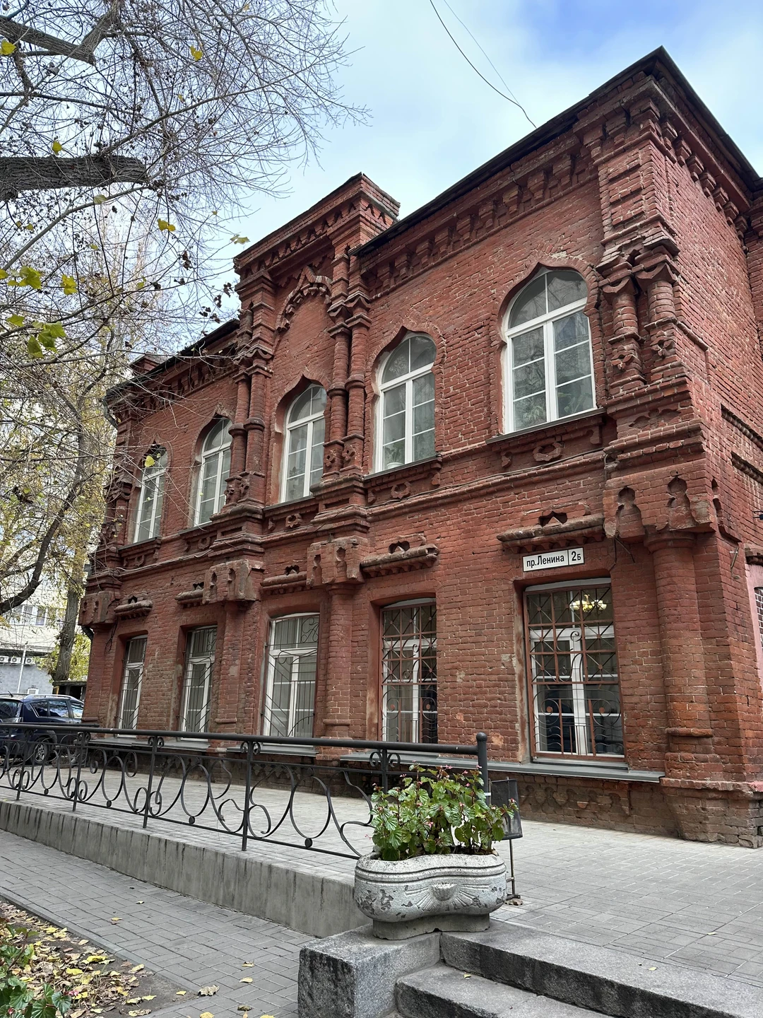 Экскурсия по улицам Царицына-Сталинграда-Волгограда очень понравилась. На ней кратко познакомились с историей и архитектурой города. Гид