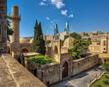 Старый и современный Баку