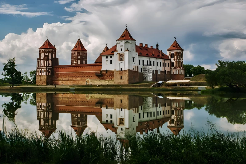 Мир, Несвиж и улиточная ферма - из Минска