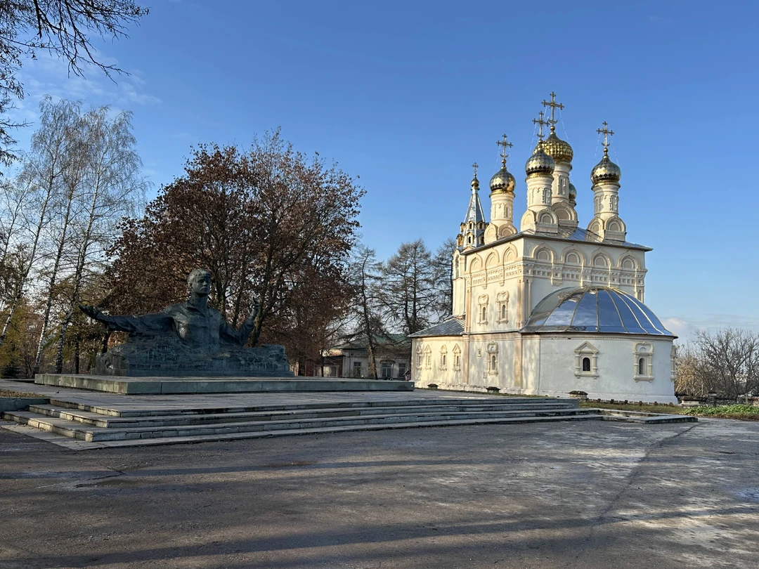 Огромное спасибо Ольге. Влюбила в город. Провели прекрасное утро прогулявшись по городу. Очень повезло с погодой