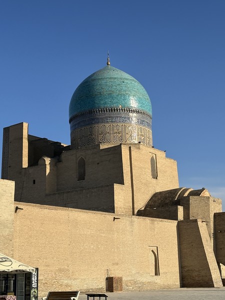 Спасибо огромное Наргиз за увлекательную экскурсию по сказочной Бухаре!!! Несмотря на холодный, студеный ветер, экскурсия удалась,