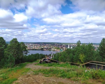 Сысерть: спектакль в доме-музее Паши Бажова, отдых у Талькова Камня