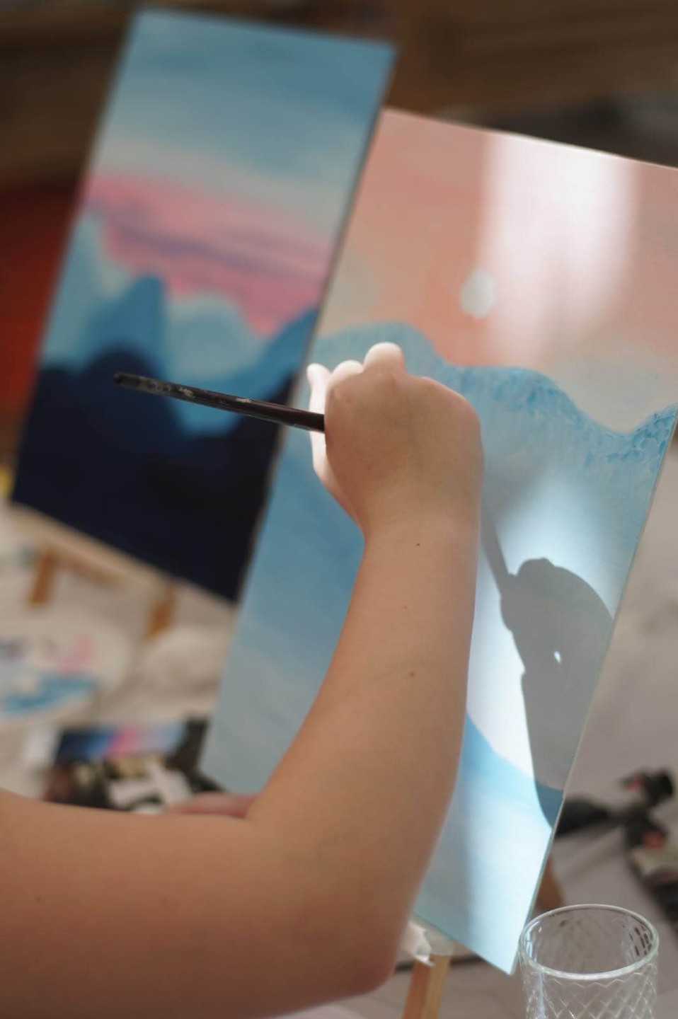 Большое спасибо Полине! Отлично организованный мастер-класс, дети счастливы, картины прекрасны! 👍🏻👍🏻👍🏻