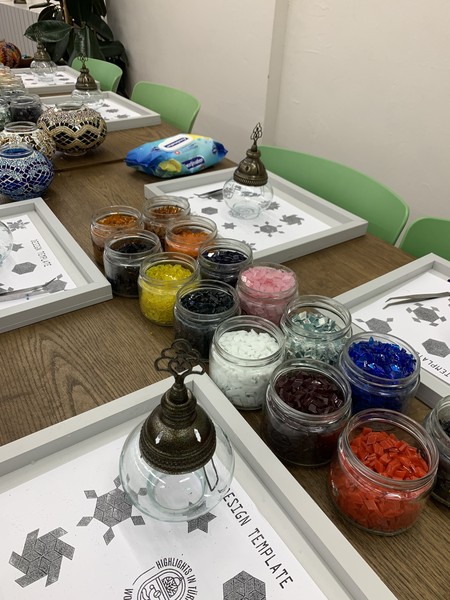 Здравствуйте! Хочу сказать огромное спасибо за такой формат проведения времени! Ребенку шесть лет, в полном восторге!