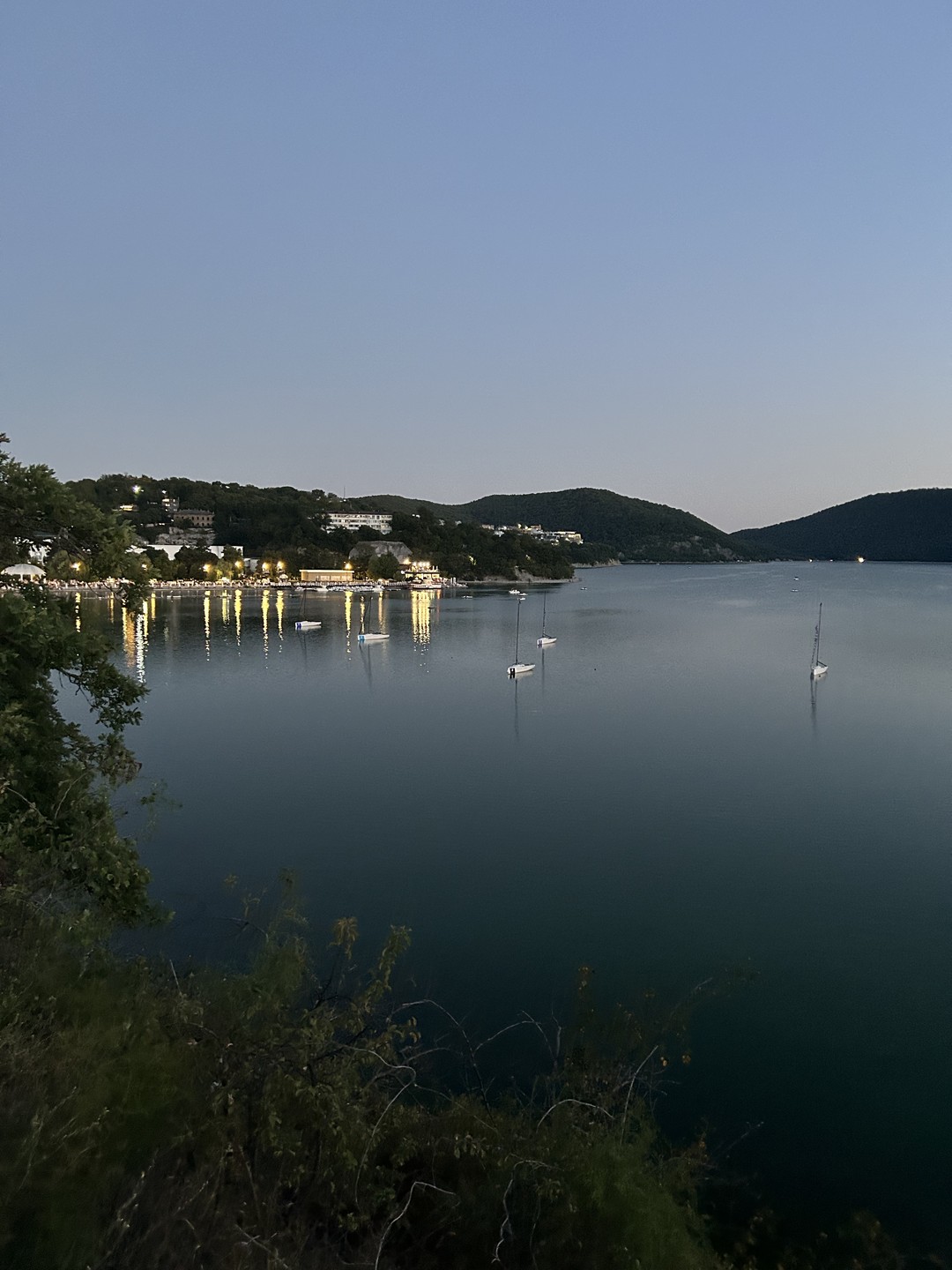 Прекрасная прогулка с Александрой, именно так я бы назвала, не экскурсия в привычном понимании. Узнали много