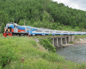 Путешествие на поезде по КБЖД, музей минералов в Слюдянке и ночной поезд в Улан-Удэ