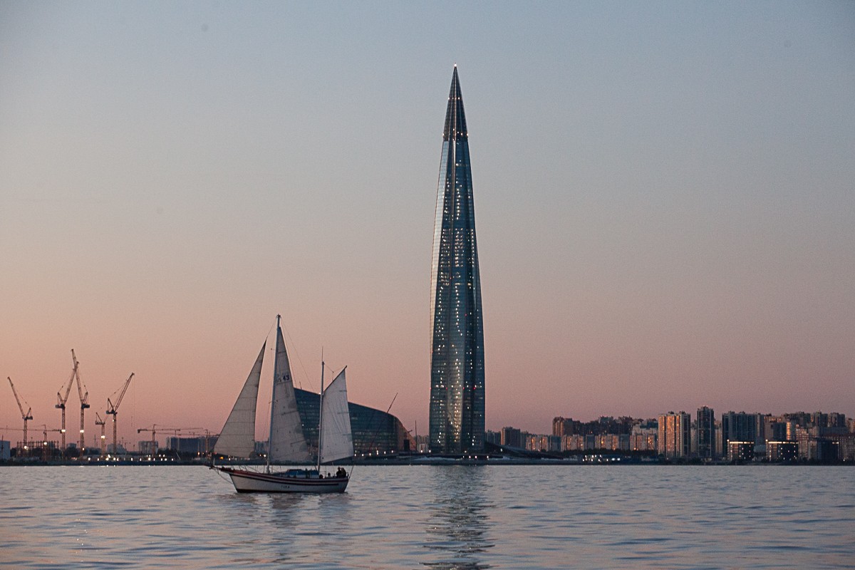 Фото Романтическая прогулка на парусной яхте