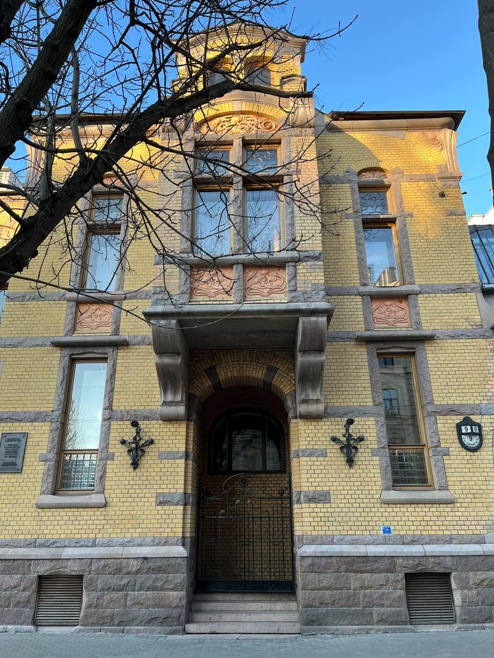 Стендап-экскурсия по Васильевскому острову показала мне город с совершенно другой стороны. Это было не только весело,