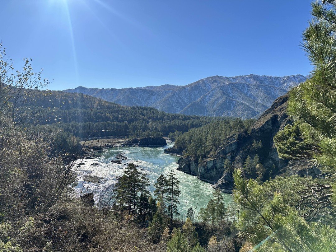Гид Ирина просто потрясающа! Посетили множество красивых мест, послушали легенды, интересные исторические факты, вкусно покушали, поговорили