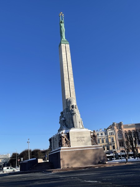 Александра потрясающий экскурсовод, один из лучших экскурсоводов к кому я обращался (экскурсии заказываем постоянно). Экскурсия была