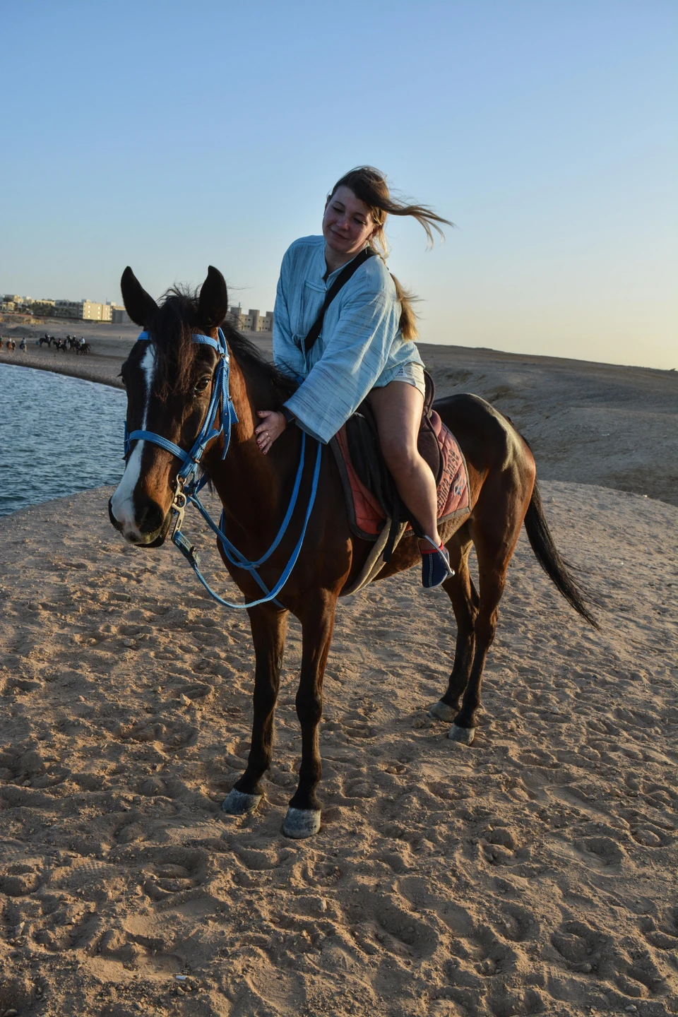 Поздновато поставили время, хотелось конечно зайти в воду с лошадью, но, как говорится, будет повод вернуться
