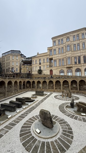 Вахид восхитительный гид!!!! нашей группе всё очень понравилось!!!! рекомендуем!!!!!