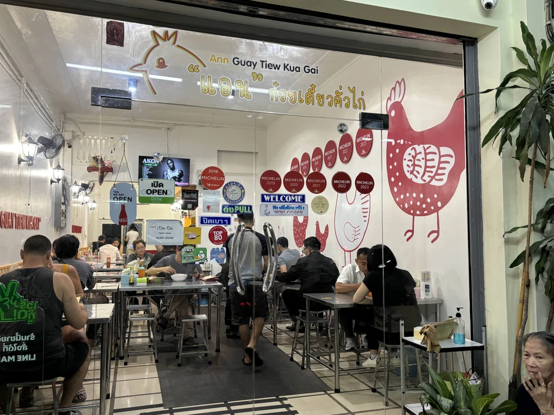 Путешествие с Дмитрием по следам Мишлен это не только про еду. Это и про историю и