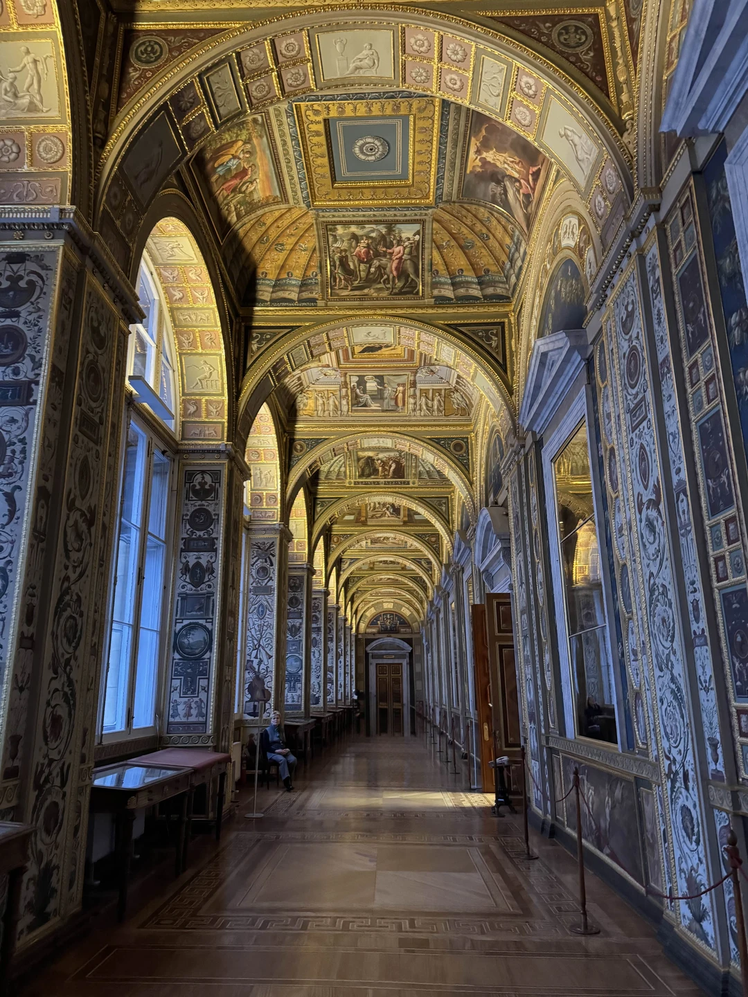 Эрмитаж: самое важное за 2 часа в мини-группе (билеты без очереди включены) (Евгения)