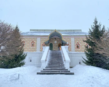 Ипатьевский монастырь, центр Костромы, Музей сыра с дегустацией, Музей костюма, спектакль